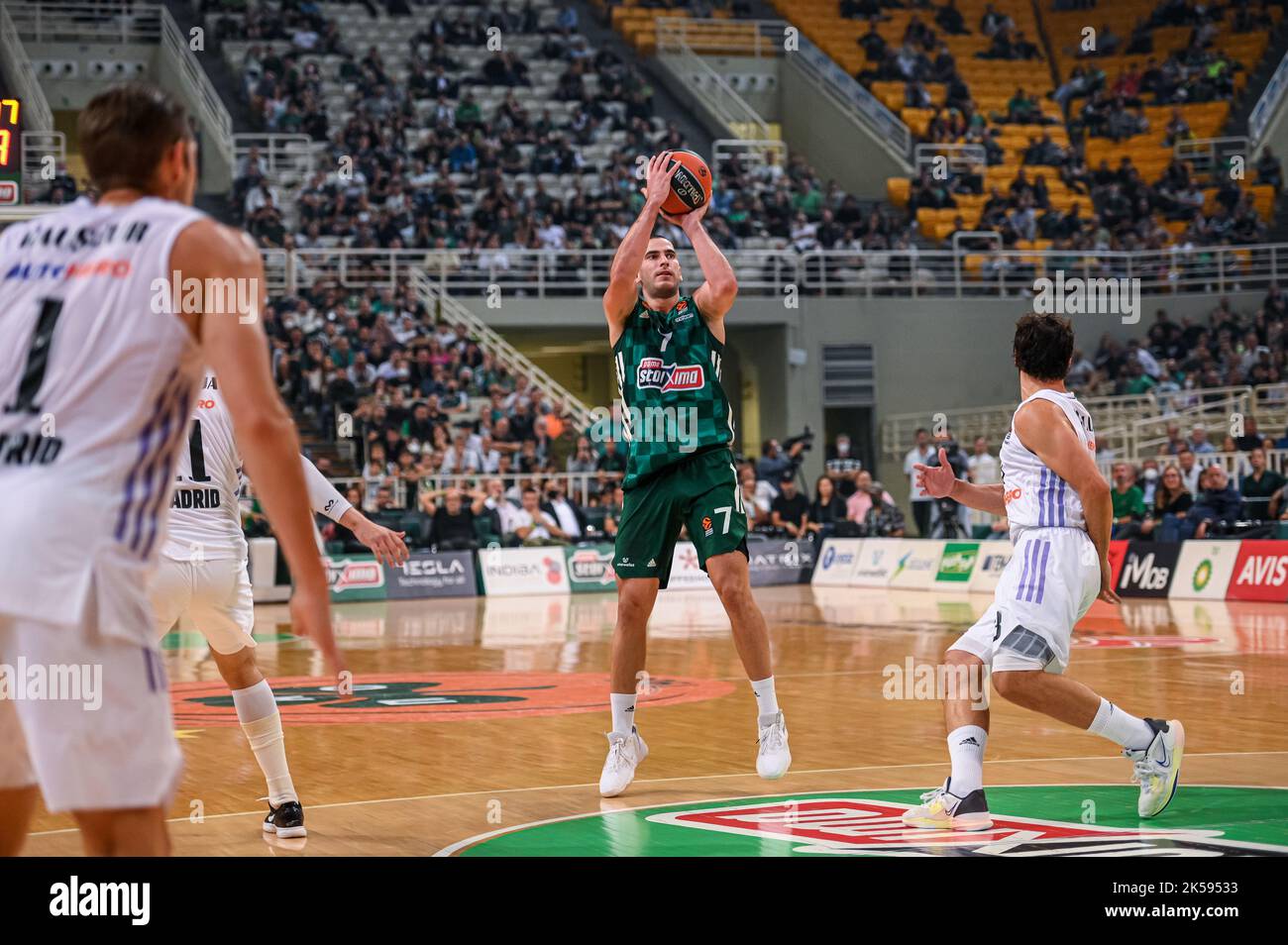 Athen, Lombardei, Griechenland. 6. Oktober 2022. 7 ELEFTHERIOS BOCHORIDIS von Panathinaikos Athens BC im Einsatz beim Euroleague Basketball-Spiel der Turkish Airlines zwischen Panathinaikos BC und Real Madrid am 6. Oktober 2022 in der OAKA ALTION Arena in Athen, Griechenland. (Bild: © Stefanos Kyriazis/ZUMA Press Wire) Stockfoto