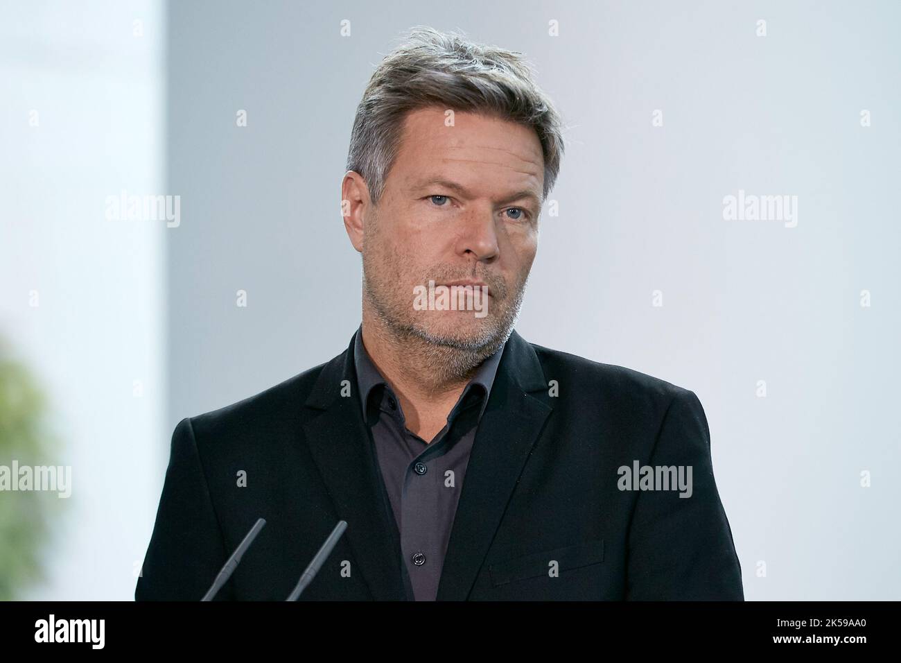 16.09.2022, Deutschland, Berlin, Berlin - Robert Habeck, Bundesminister für Wirtschaft und Klimaschutz, bei der Pressekonferenz im Chancello Stockfoto