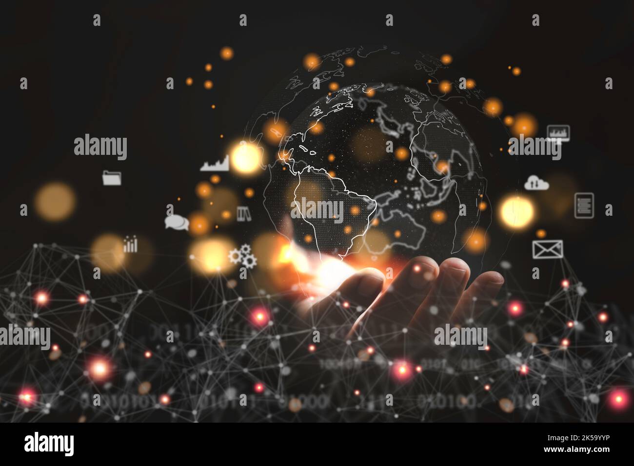 Geschäftsmann, der globale Netzwerkverbindung hält. Big Data Intelligence Analytics in der Welt Cyberspace-Technologie-Strategie.Business Economic Web trans Stockfoto