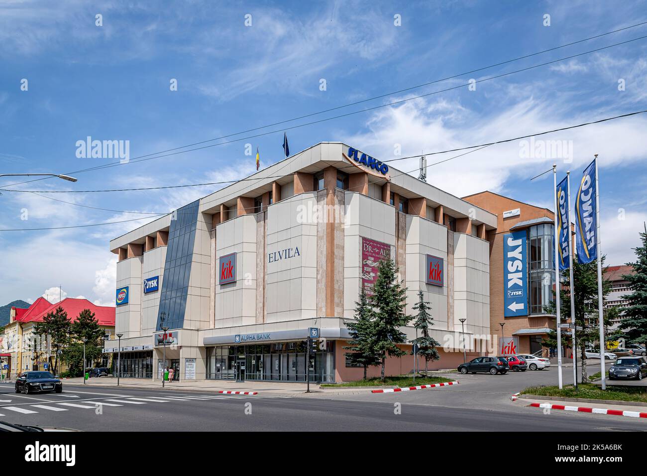 Einkaufszentrum Jiul am 11. Juli 2021 in Petrosani, Rumänien. Stockfoto