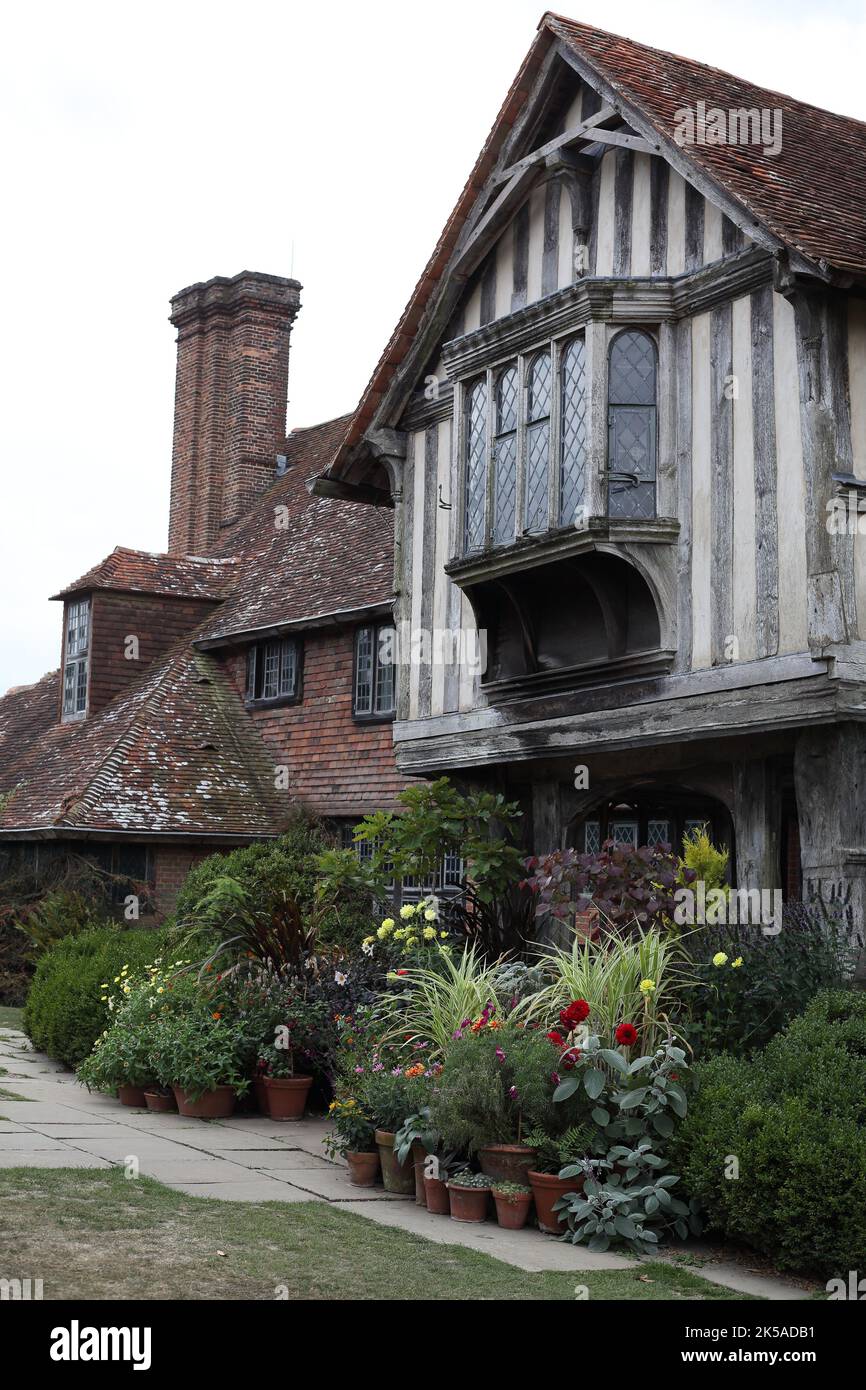 Großes Dixter-Haus, das 1910-12 von E. Luytens an der Stelle eines bestehenden Hauses aus der Mitte des 15.. Jahrhunderts erbaut wurde, Northiam, East Sussex, Großbritannien Stockfoto
