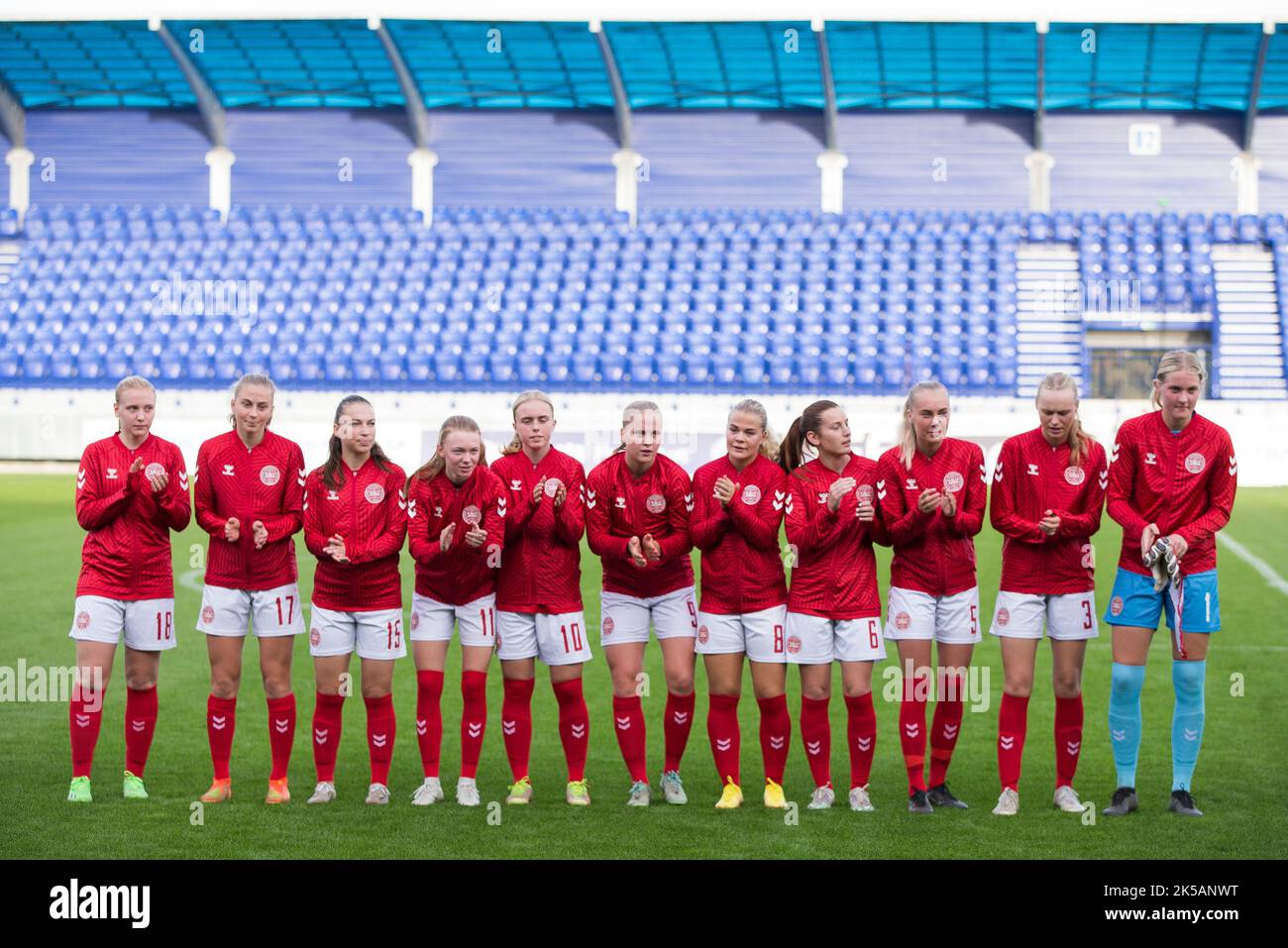 Poprad, Slowakei, 5.. Oktober 2022. Das dänische Team ist beim UEFA Women's U19 Euro 2023 Qualifying Match zwischen der Slowakei und Dänemark im National Training Center in Poprad, Slowakei, vertreten. 5. Oktober 2022. Kredit: Nikola Krstic/Alamy Stockfoto