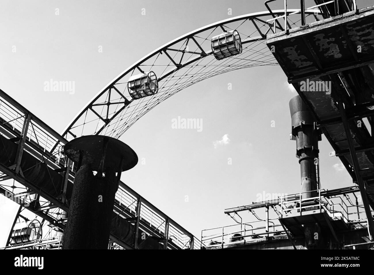 Eine Graustufenaufnahme der Zeche Zollverein Stockfoto