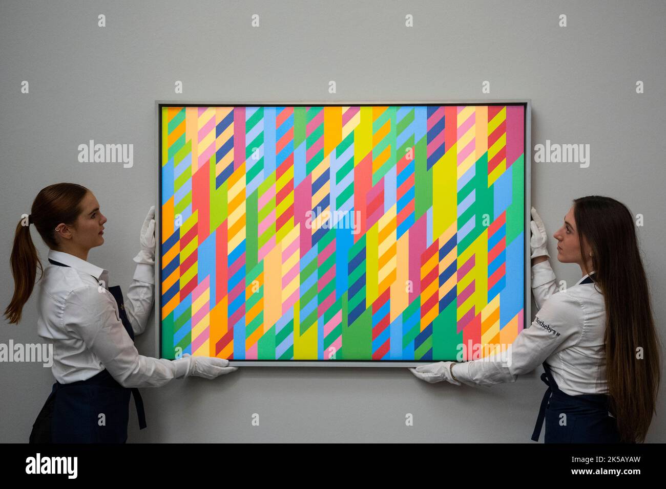 Bridget riley art Fotos und Bildmaterial in hoher Auflösung Alamy