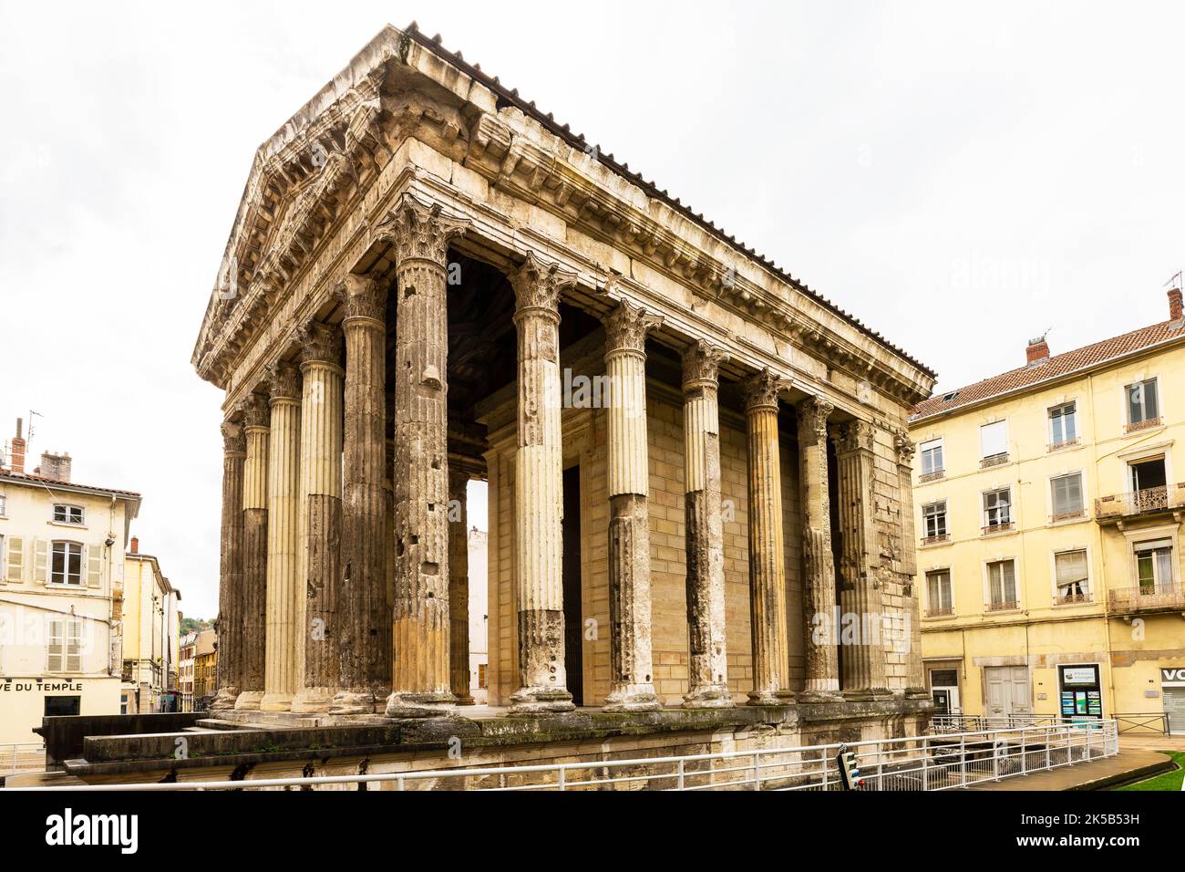 Tempel augustus -Fotos und -Bildmaterial in hoher Auflösung – Alamy