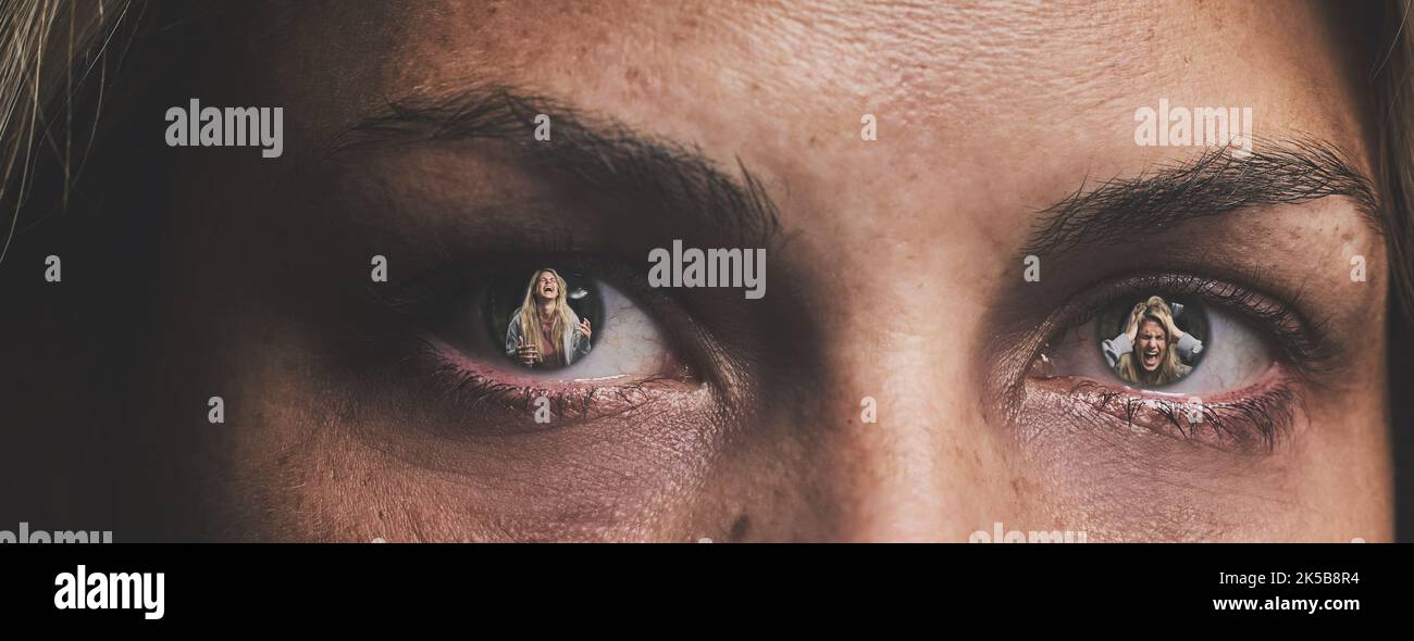 Psychische Gesundheit Frau traurige Augen Nahaufnahme von Angst, Depression und weinen um Hilfe von Stress, Wut und Sorgen. Frustriertes, wütendes und wütendes depressive Mädchen Stockfoto