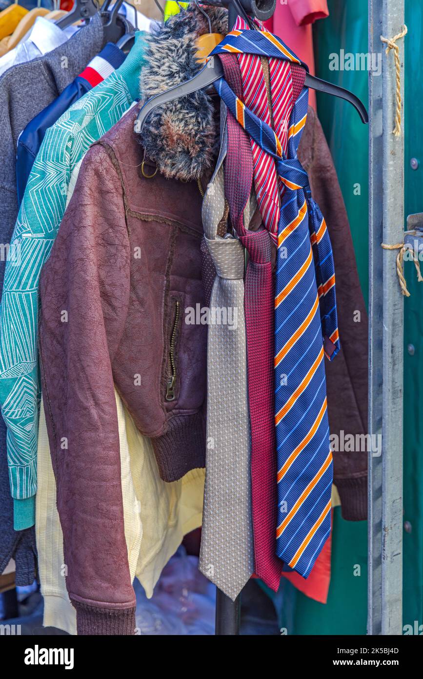 Moderne Seide Hals Krawatten Herren Mode zum Verkauf Stockfoto