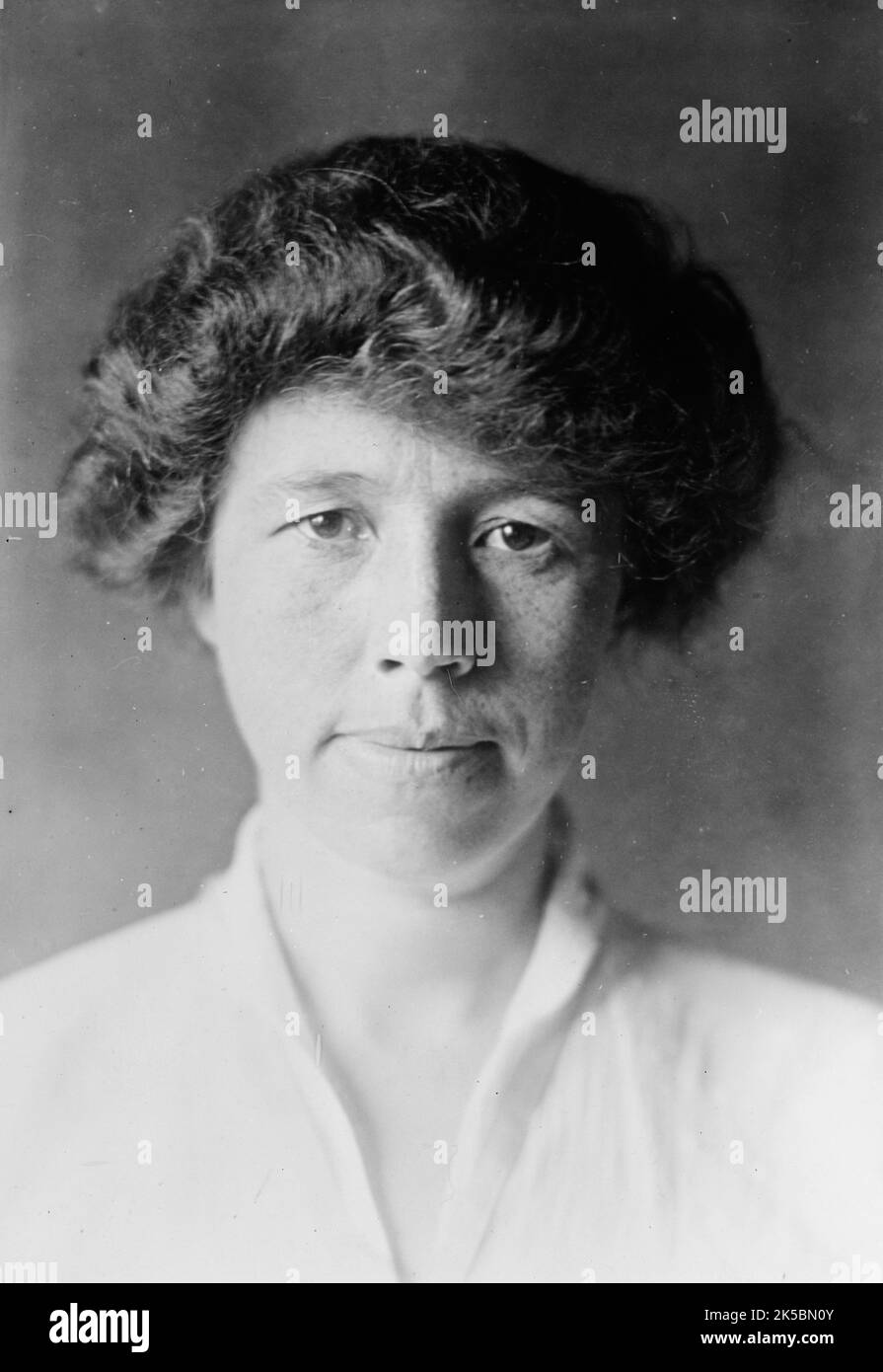 Frau Josephine Bennett, 1917. US-Aktivistin und Aktivistin für das Wahlrecht der Frauen. Sie schloss sich Streikposten mit Arbeitern und Streikenden an und setzte sich für bessere Bezahlung, bessere Arbeitsbedingungen und ein Ende der Kinderarbeit ein. Stockfoto