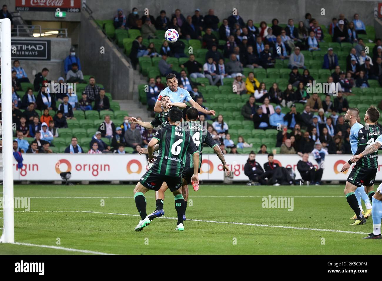Melbourne, Australien, 7. Oktober 2022. Andrew Nabbout vom Melbourne City FC führt den Ball während des A-League-Fußballspiels zwischen Melbourne City und Western United im AAMI Park am 07. Oktober 2022 in Melbourne, Australien, an. Kredit: Dave Hewison/Alamy Live Nachrichten Stockfoto Melbourne, Australien, 7. Oktober 2022. Andrew Nabbout vom Melbourne City FC führt den Ball während des A-League-Fußballspiels zwischen Melbourne City und Western United im AAMI Park am 07. Oktober 2022 in Melbourne, Australien, an. Kredit: Dave Hewison/Alamy Live Nachrichten Stockfoto