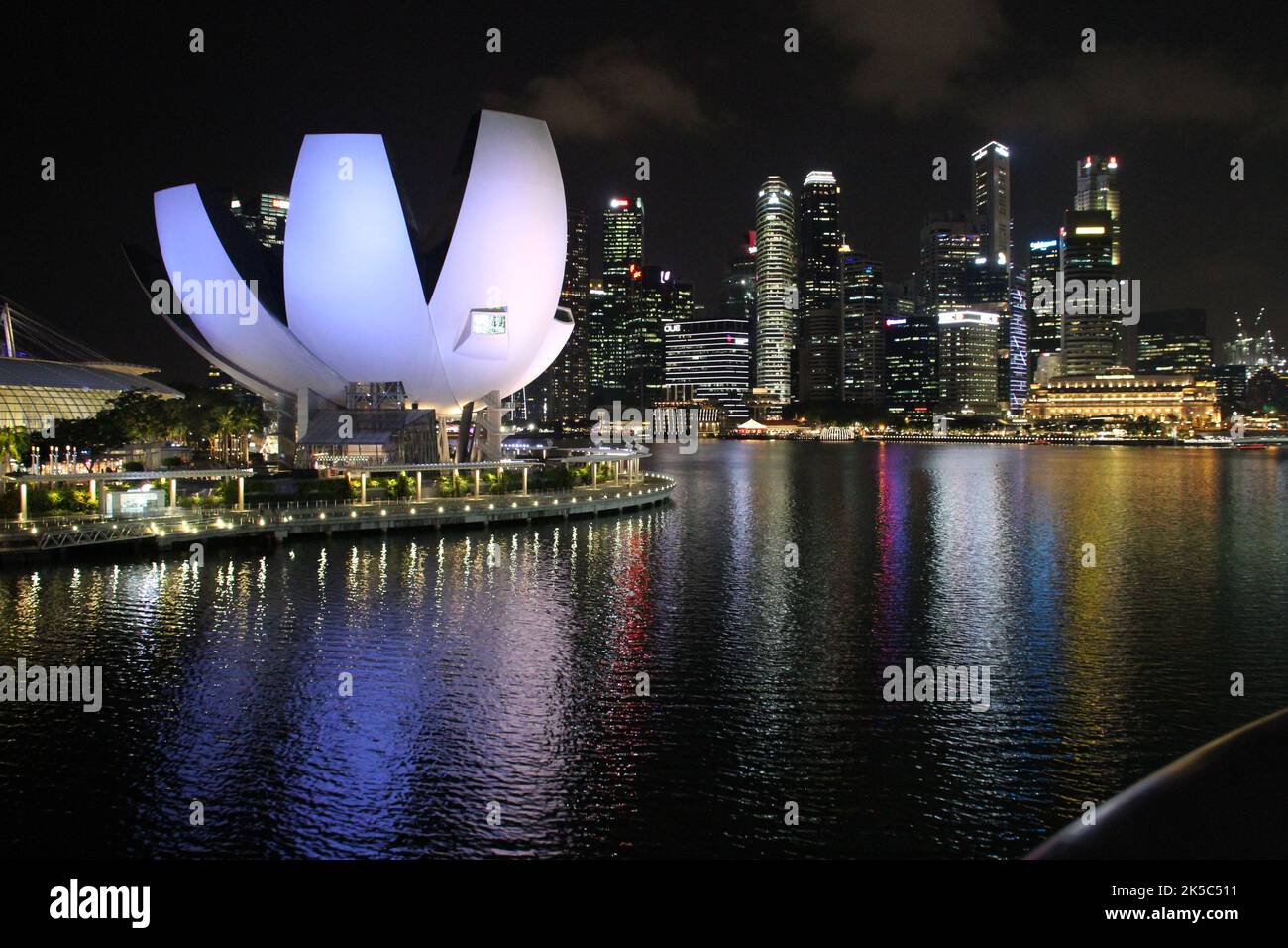 bucht und Skyline in singapur Stockfoto