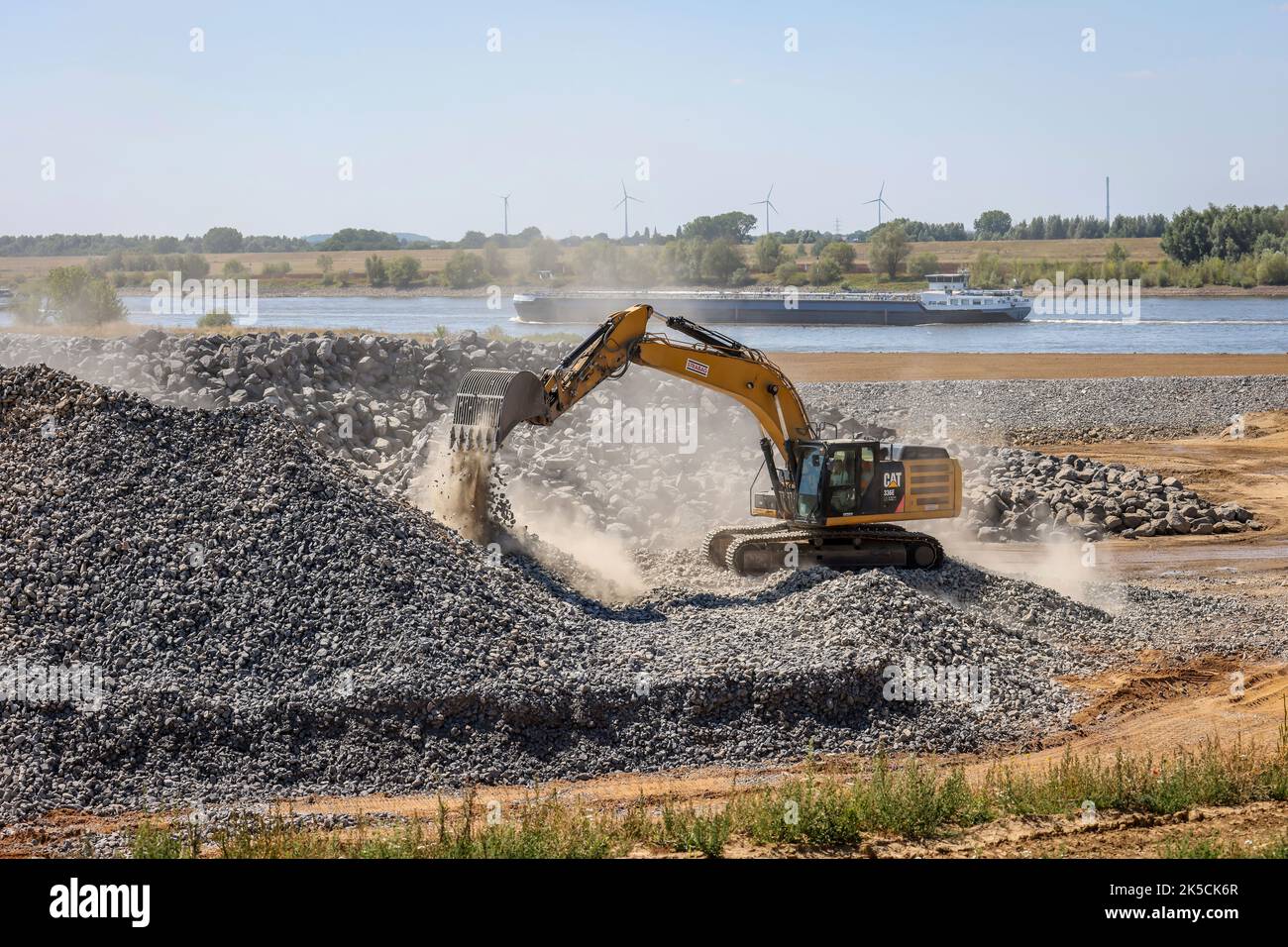 Dinslaken, Voerde, Nordrhein-Westfalen, Deutschland - Emschermündung in den Rhein. Baustelle der neuen Emschermündung. Die Mündung der Emscher in den Rhein wird von Dinslaken fast 500 Meter nördlich nach Voerde verlegt. Stockfoto