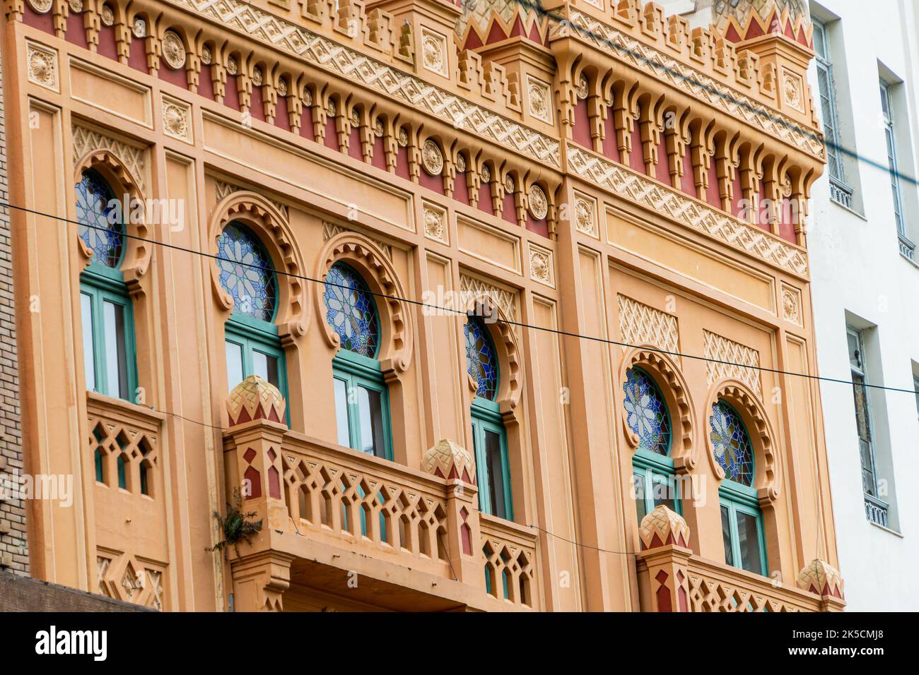 Riachuelo Theater in der Innenstadt von Rio de Janeiro, Brasilien - 11. September 2022: Details des Riachuelo Theater Gebäudes in der Innenstadt von Rio de Janeiro. Stockfoto