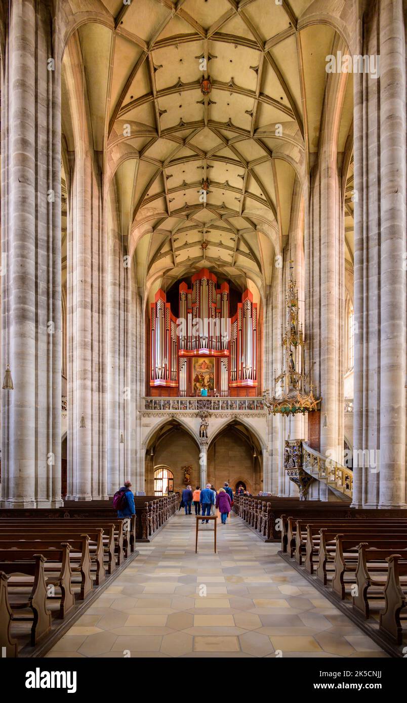 Deutschland, Bayern, Dinkelsbühl, katholische Pfarrkirche St. Georg, Innenfoto Stockfoto