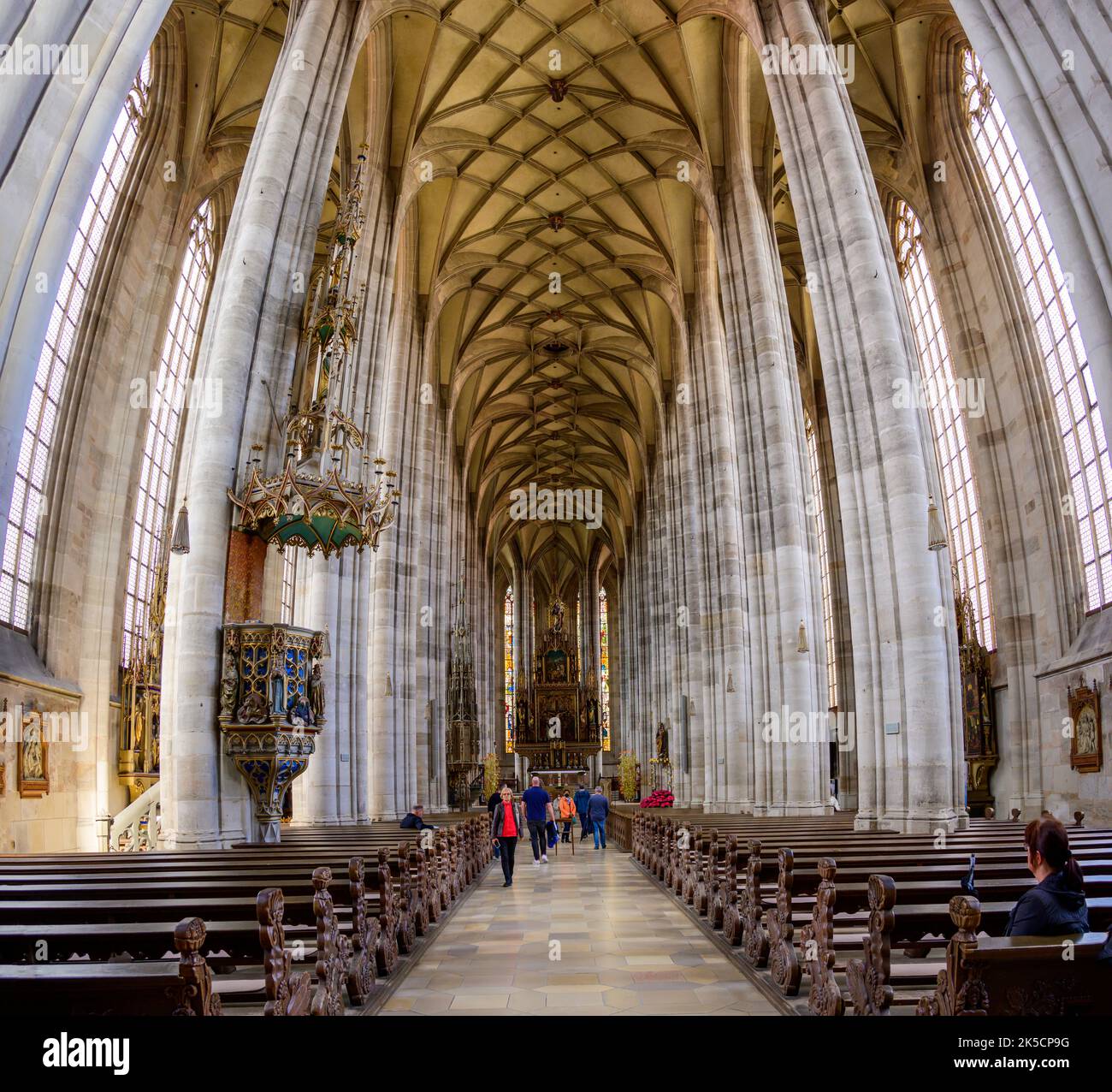 Deutschland, Bayern, Dinkelsbühl, katholische Pfarrkirche St. Georg. Stockfoto