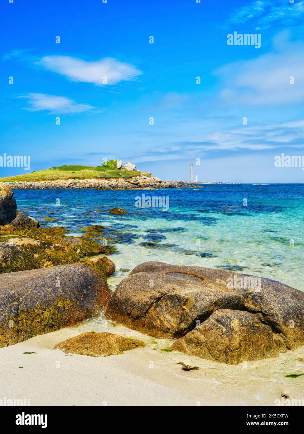 Atlantikküste bei Plouguerneau, Bretagne, Frankreich Stockfoto