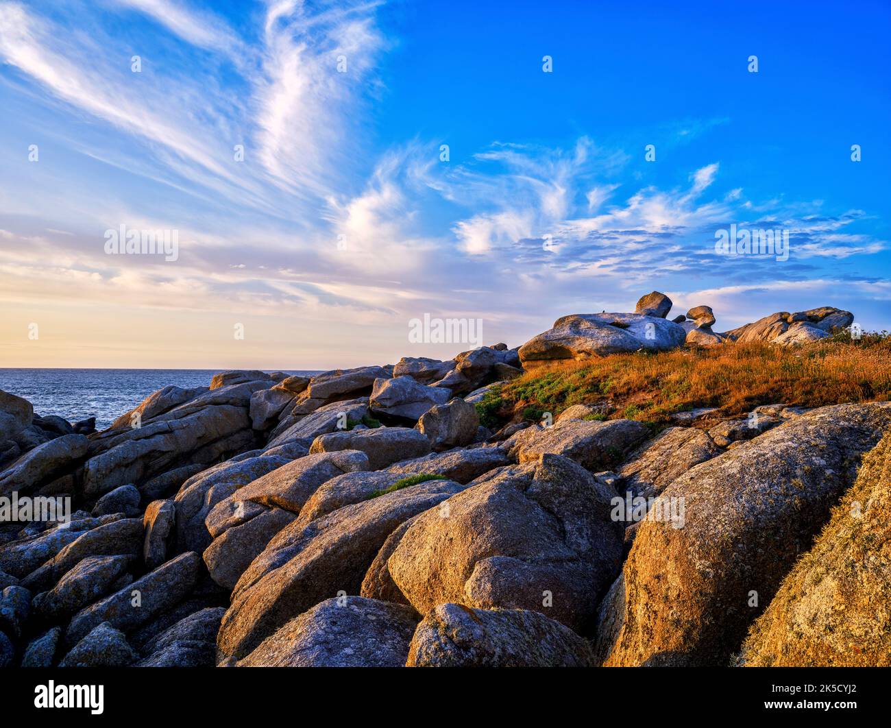 An der Atlantikküste bei Plouescat, Bretagne, Frankreich Stockfoto
