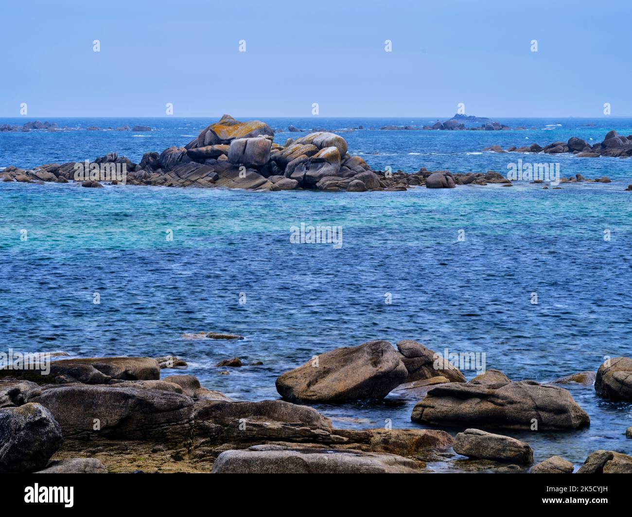 An der Atlantikküste bei Plouescat, Bretagne, Frankreich Stockfoto
