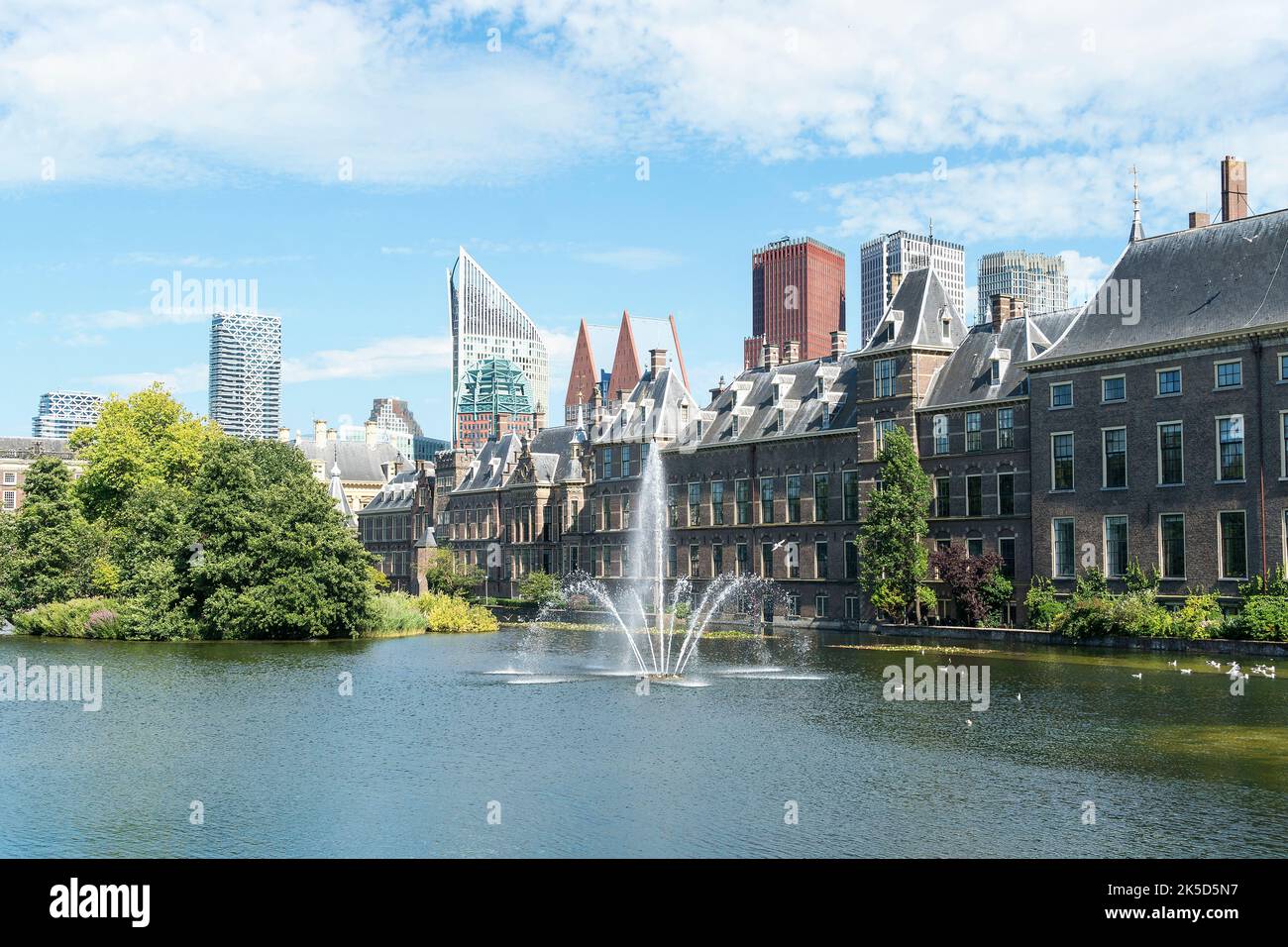 Niederlande, Den Haag, Binnenhof, Hofvijer, Brunnen Stockfoto