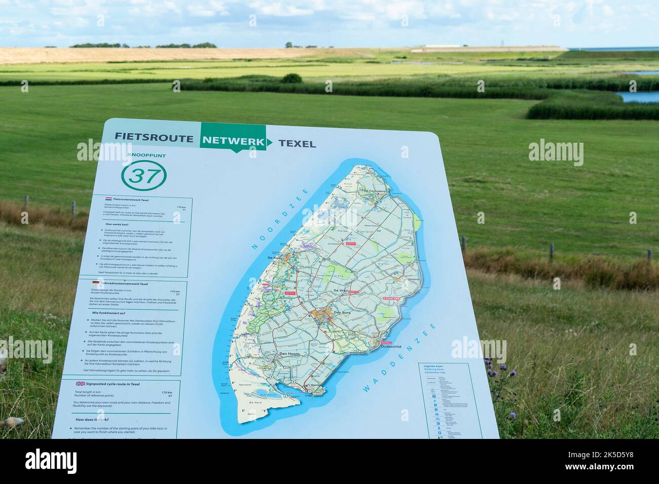 Niederlande, Texel, Schild, Radwege und Knotenpunkte Stockfoto