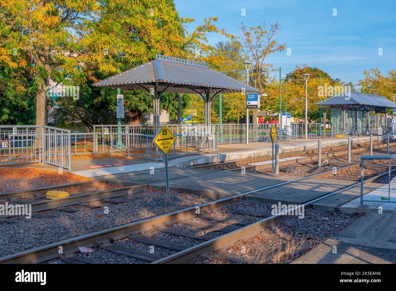 Bahnhofsplattform im Bundesstaat Gresham, Oregon. Stockfoto