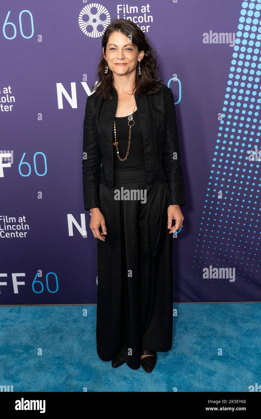 New York, USA. 07. Oktober 2022. Produzentin Shanti Avirgan nimmt am 7. Oktober 2022 an der Präsentation von All the Beauty and the Bloodshed während des New York Film Festivals 60. in der Alice Tully Hall in New York Teil. (Foto von Lev Radin/Sipa USA) Quelle: SIPA USA/Alamy Live News Stockfoto