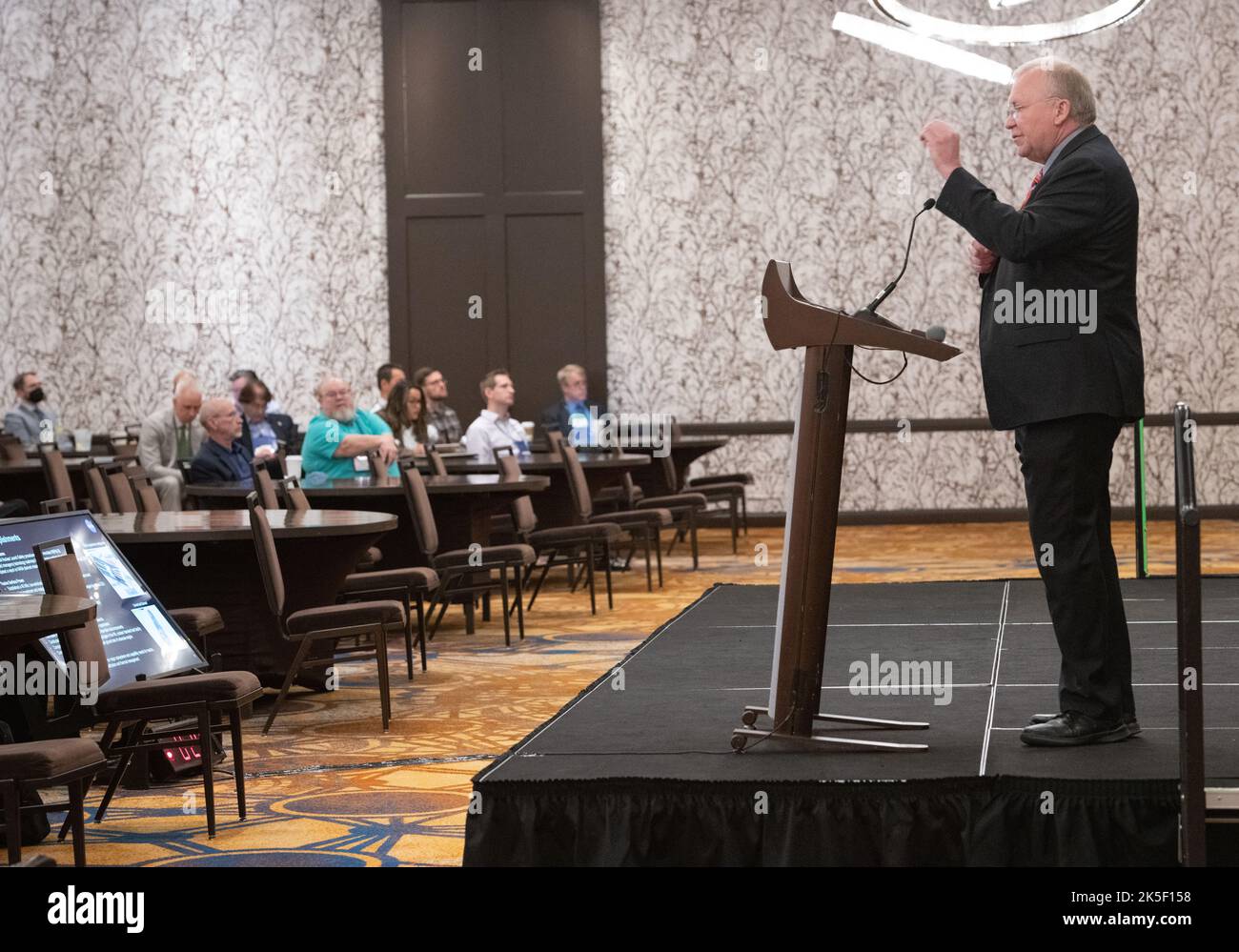 Auf der NETS 2022-Konferenz im Westin Cleveland Downtown wurde über nukleare Systeme für die Weltraumforschung diskutiert. Zu den Teilnehmern gehörten technische Beamte der NASA und Administratoren des Direktorats der Space Technology Mission. Stockfoto