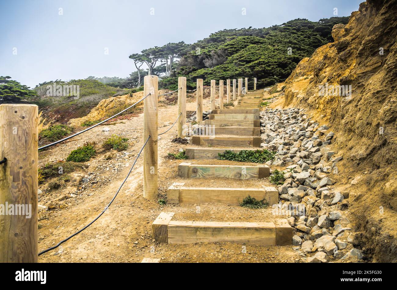 Ocean Beach ist ein Strand an der Westküste von San Francisco, Kalifornien, USA, der an den Pazifischen Ozean grenzt. Es liegt neben dem Golden Gate Park Stockfoto