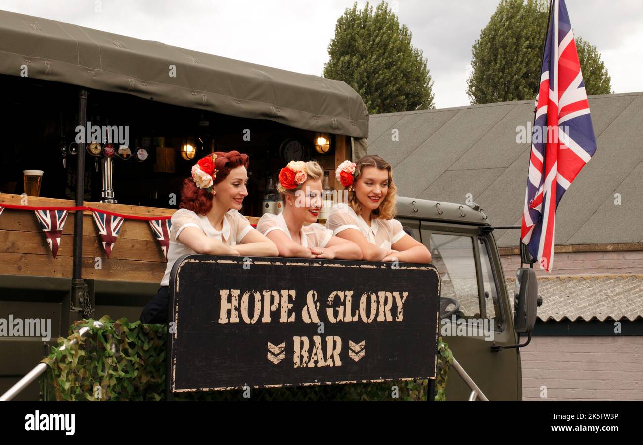 The Bailey Dolls, 1940s singendes Trio. Vintage Harmony-Gruppe. Ich war 1940s für ein Wochenende im Bletchley Park. Stockfoto