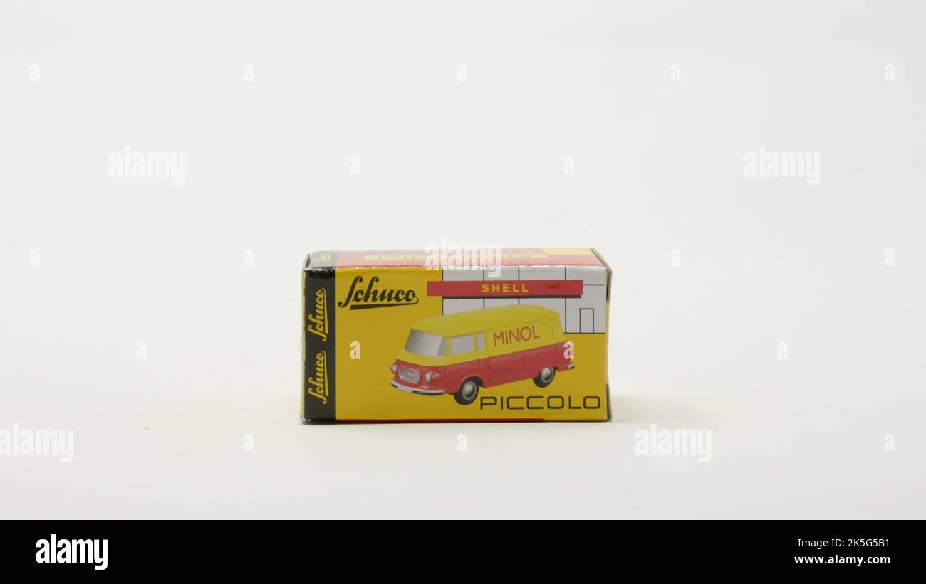 Automodell DDR Barkas B1000 Kastenwagen MINOL, Schuco Piccolo, Maßstab 1/90, Verpackung Stockfoto