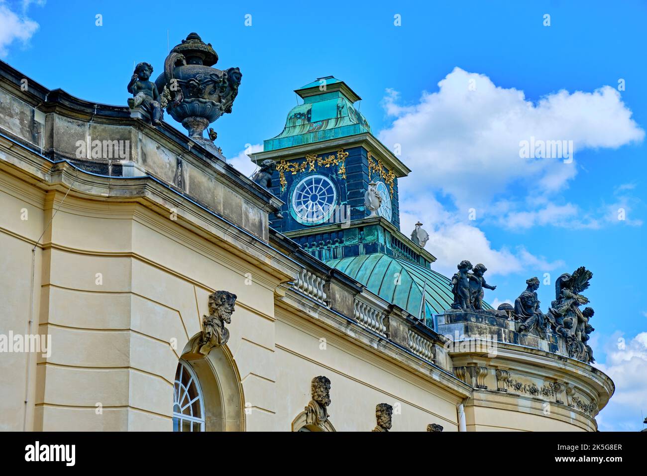 Außenansicht der Sanssouci Bildergalerie, Sanssouci Park, Potsdam, Brandenburg, Deutschland. Stockfoto