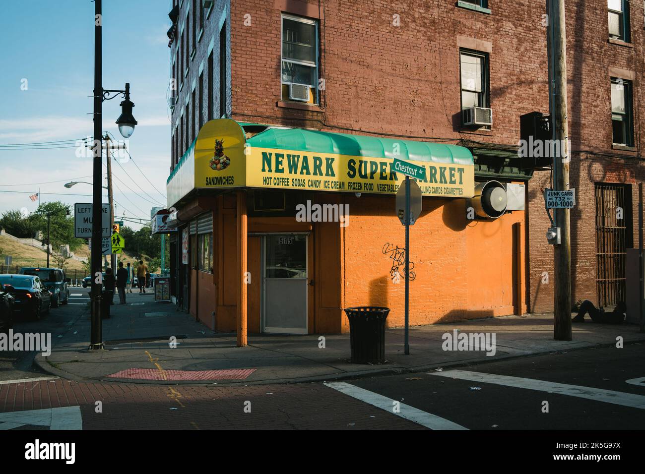 Newark Super Market Weinschild, Jersey City, New Jersey Stockfoto