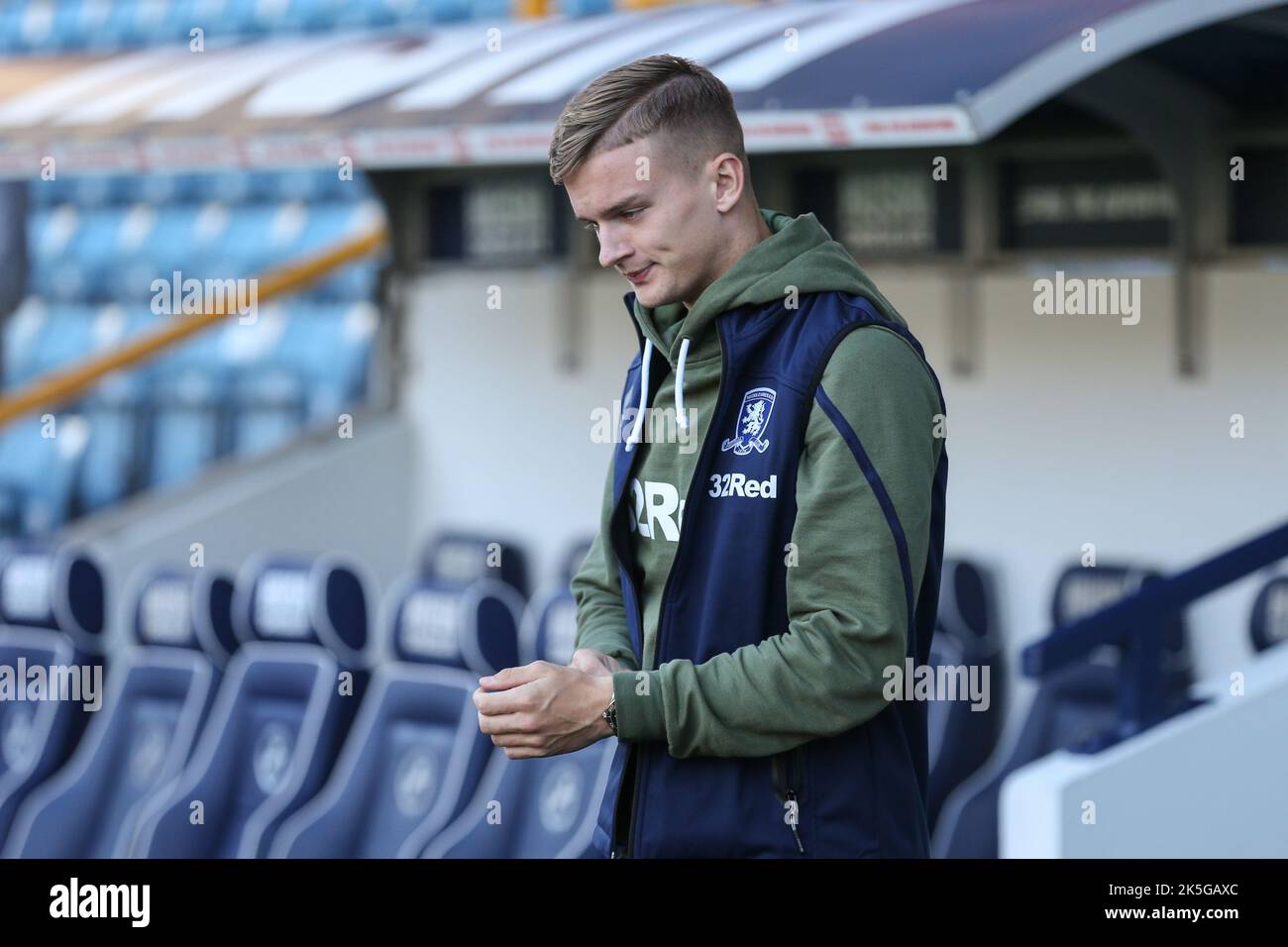 London, Großbritannien. 08. Oktober 2022. Marcus Forss #21 von Middlesbrough kommt während des Sky Bet Championship Spiels Millwall gegen Middlesbrough in Den, London, Großbritannien, 8.. Oktober 2022 (Foto von Arron Gent/News Images) in London, Großbritannien am 10/8/2022. (Foto von Arron Gent/News Images/Sipa USA) Quelle: SIPA USA/Alamy Live News Stockfoto