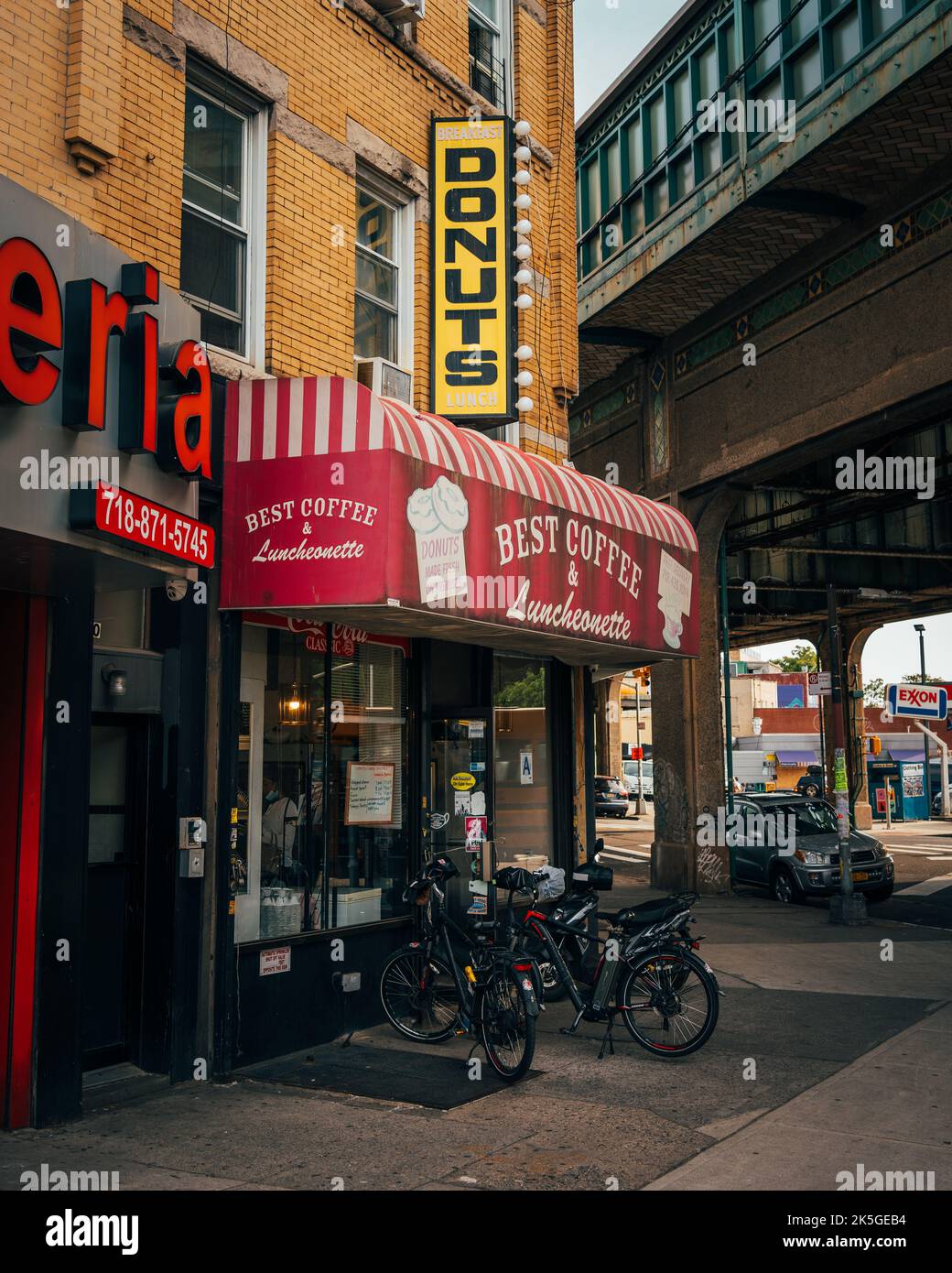 Best Coffee Shop Vintage-Schild in Borough Park, Brooklyn, New York Stockfoto