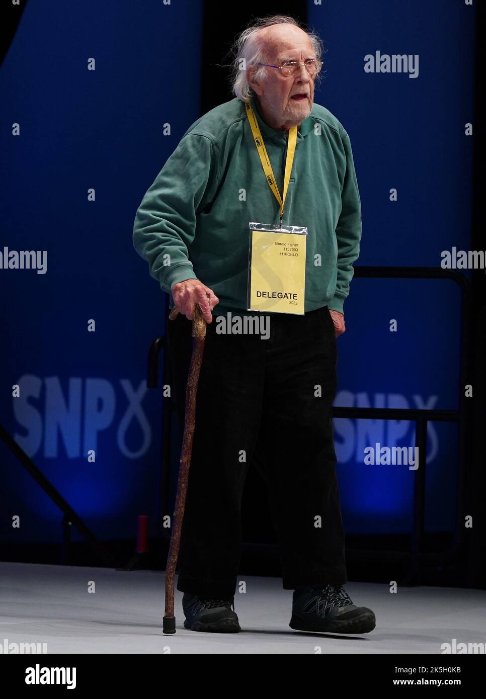 SNPDelegierte Gerry Fisher spricht auf der SNPKonferenz im Event
