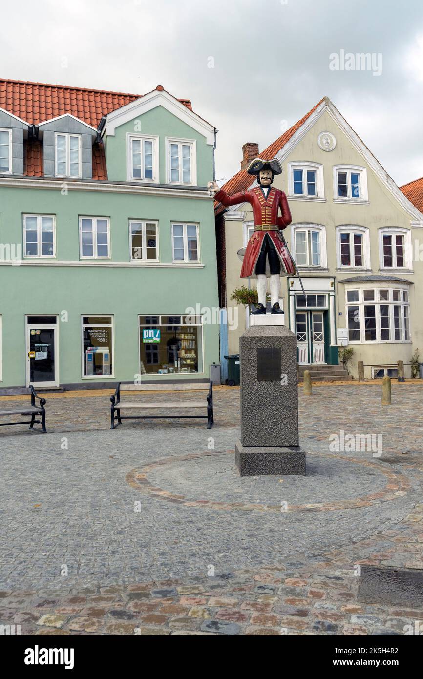 Schlagpfosten-Figur (Kagmand) auf dem Marktplatz von Toender, südliches Jylland, Dänemark platziert Stockfoto