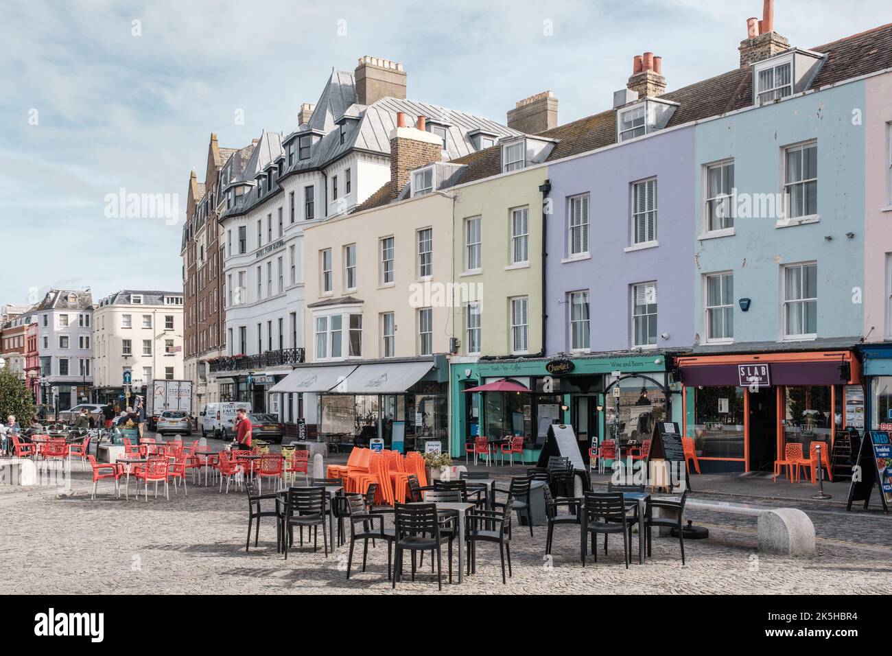Cafés und Restaurants an der Küste, The Parade, Margate, Kent, großbritannien Stockfoto