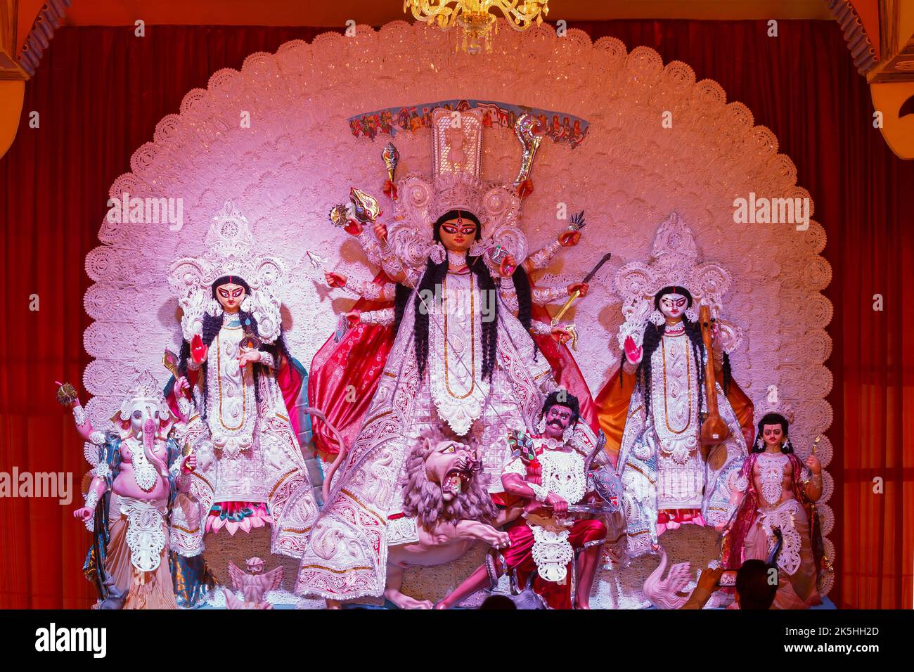 Central Park, Pocket-40, C.R.Park, New Delhi, Dt-1 Oct 2022 . Ein Blick auf Durga Idiol in Puja Pandal Stockfoto