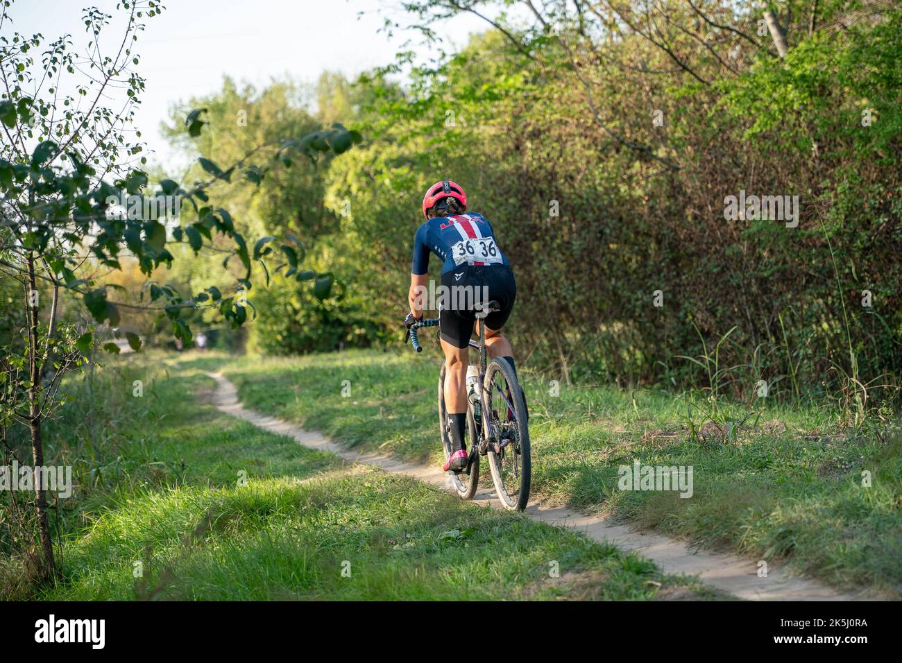 Vicenza - Cittadella, Italien. 8. Oktober 2022. Lauren Stephens (USA) tritt bei der ersten UCI Gravel World Championships in Venetien Italien an. Stockfoto