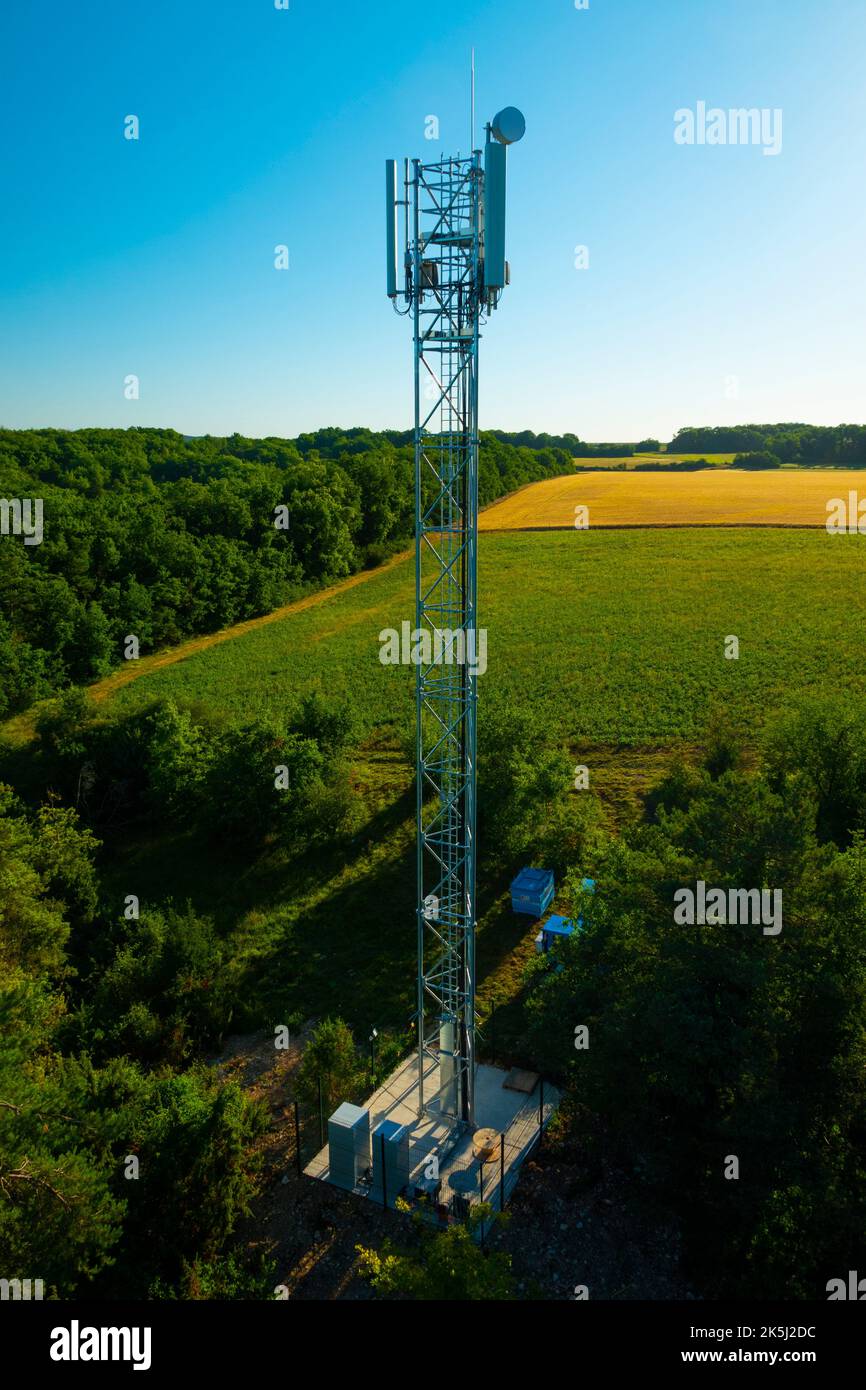 Frankreich, Essonne (91), Chalou-Moulineux, 5G Mobilfunkantenne Stockfoto