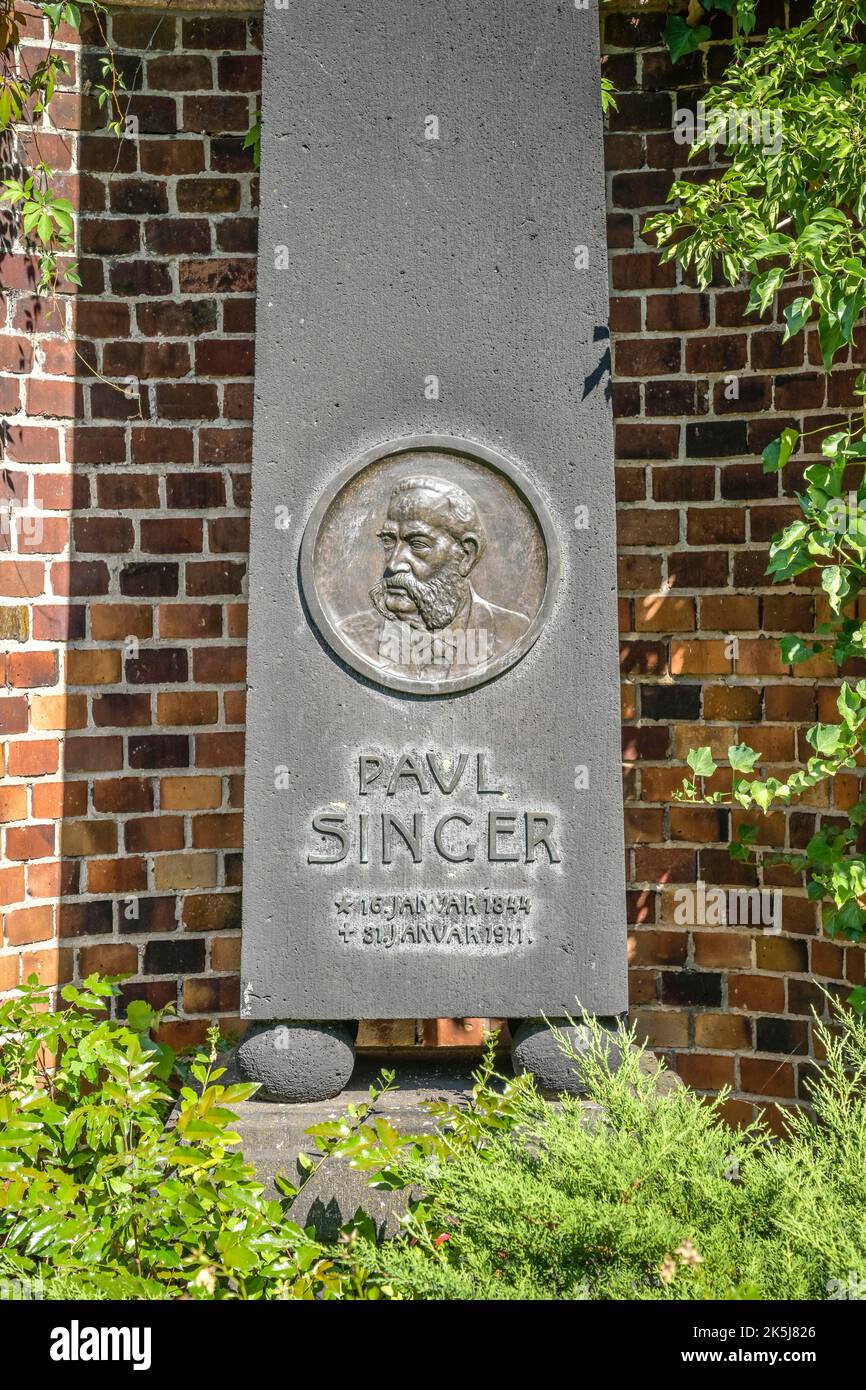 Grab Paul Singer, Gedenkstätte der Sozialisten, Zentralfriedhof Friedrichsfelde, Gudrunstraße, Lichtenberg, Berlin, Deutschland Stockfoto