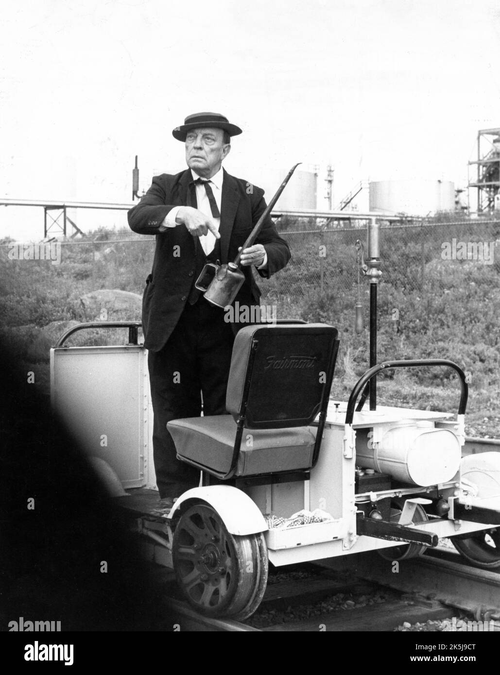 Buster keaton railrodder Fotos und Bildmaterial in hoher Auflösung