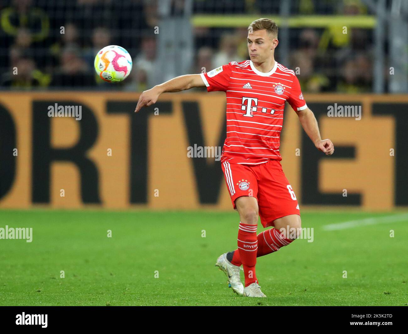 Joshua Kimmich von Bayern München Borussia Dortmund - FC Bayern München Fußball Bundesliga Fußball 1. Bundesliga Saison 2022/ 2023 8.10.2022 © diebilderwelt / Alamy Stock Stockfoto