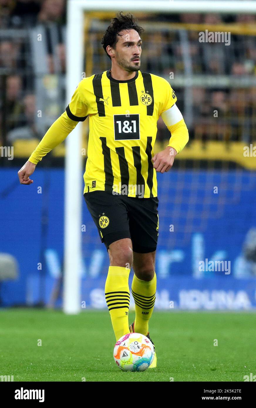 Mats Hummels of Borussia Dortmund Borussia Dortmund - FC Bayern München Fußball Bundesliga Fußball 1. Bundesliga Saison 2022/ 2023 8.10.2022 © diebilderwelt / Alamy Stock Stockfoto