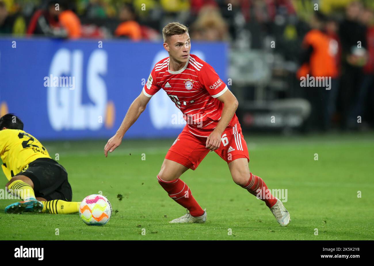 Joshua Kimmich von Bayern München Borussia Dortmund - FC Bayern München Fußball Bundesliga Fußball 1. Bundesliga Saison 2022/ 2023 8.10.2022 © diebilderwelt / Alamy Stock Stockfoto