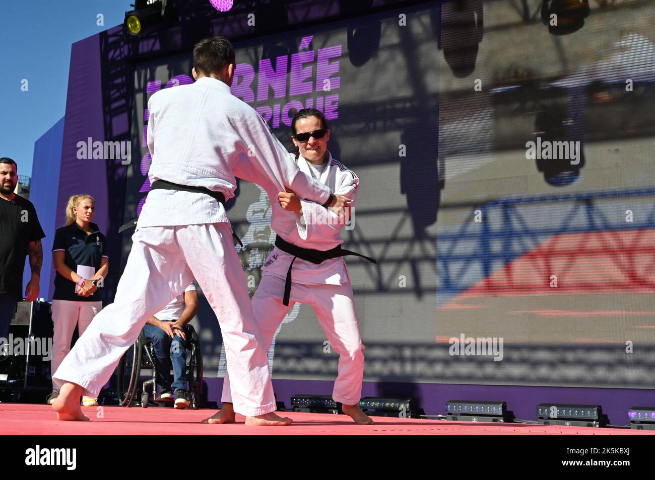 Sandrine Martinet, französische Handsport-Judokate während des ersten Paralympischen Tages, der am Samstag, den 8. Oktober 2022, auf dem Bastille-Platz in Paris organisiert wurde. Foto von Tomas Stevens/ABACAPRESS.COM Stockfoto