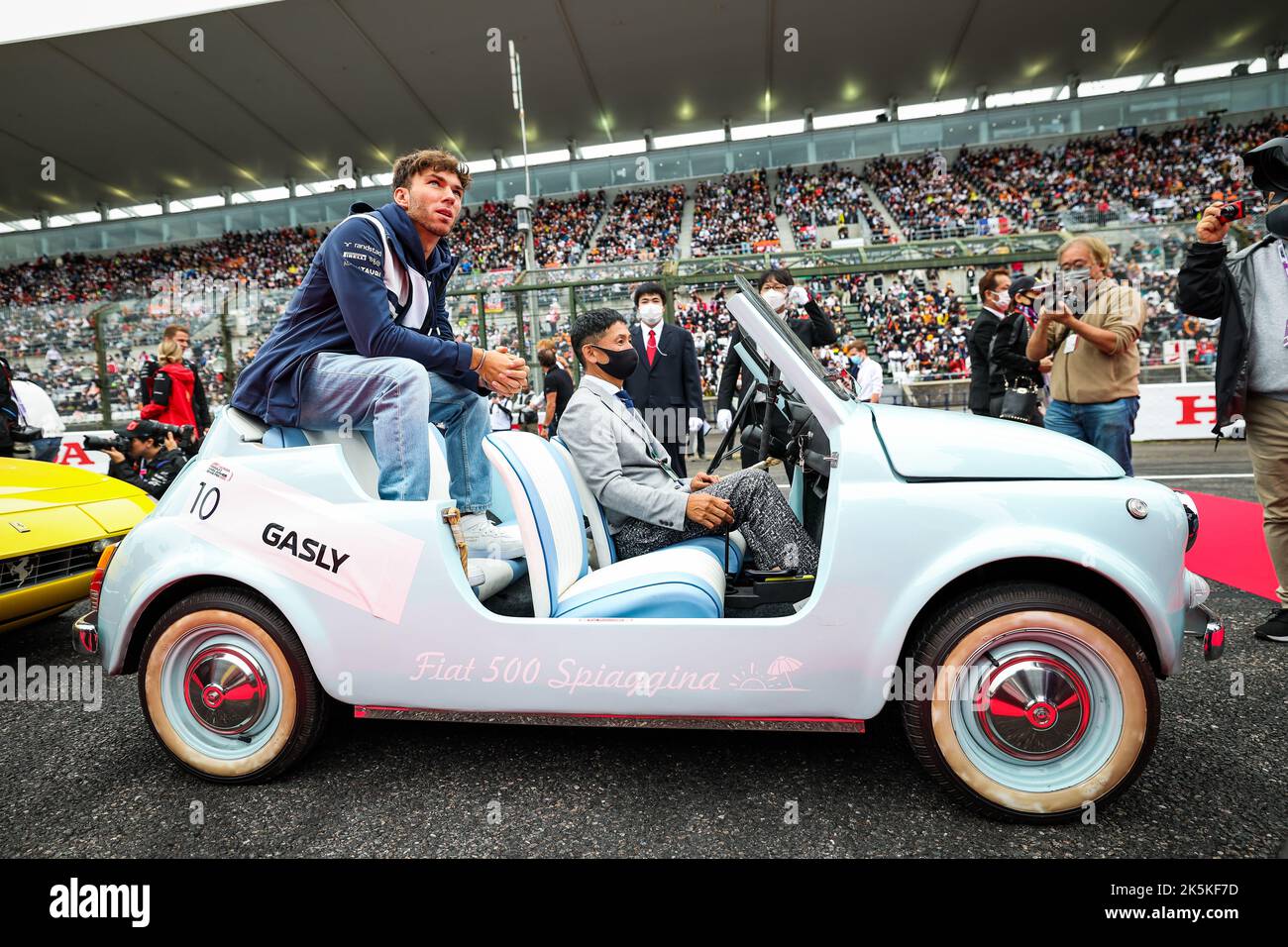 GASLY Pierre (Fra), Scuderia AlphaTauri AT03, Portrait-Fahrer-Parade während des Formel 1 Honda Grand Prix von Japan 2022, 18. Runde der FIA Formel 1-Weltmeisterschaft 2022 vom 7. Bis 9. Oktober 2022 auf dem Suzuka International Racing Course, in Suzuka, Präfektur Mie, Japan - Foto: Florent Gooden/Dppi/DPPI/LiveMedia Stockfoto