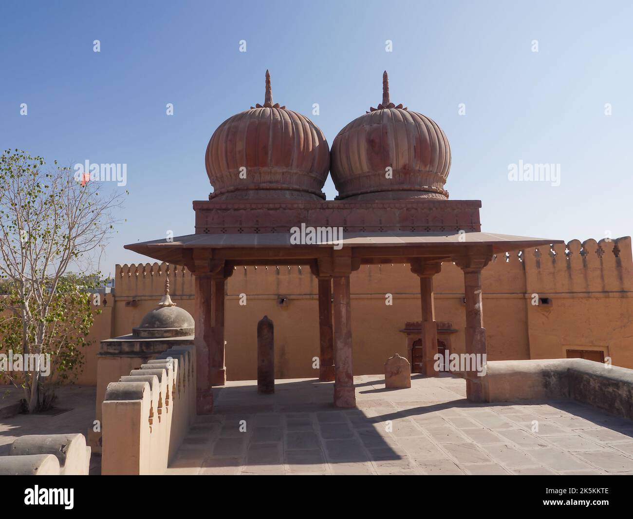 Alte alte alte Fort-Struktur in Indien. Alte Festung Ruine Struktur in indien. Stockfoto