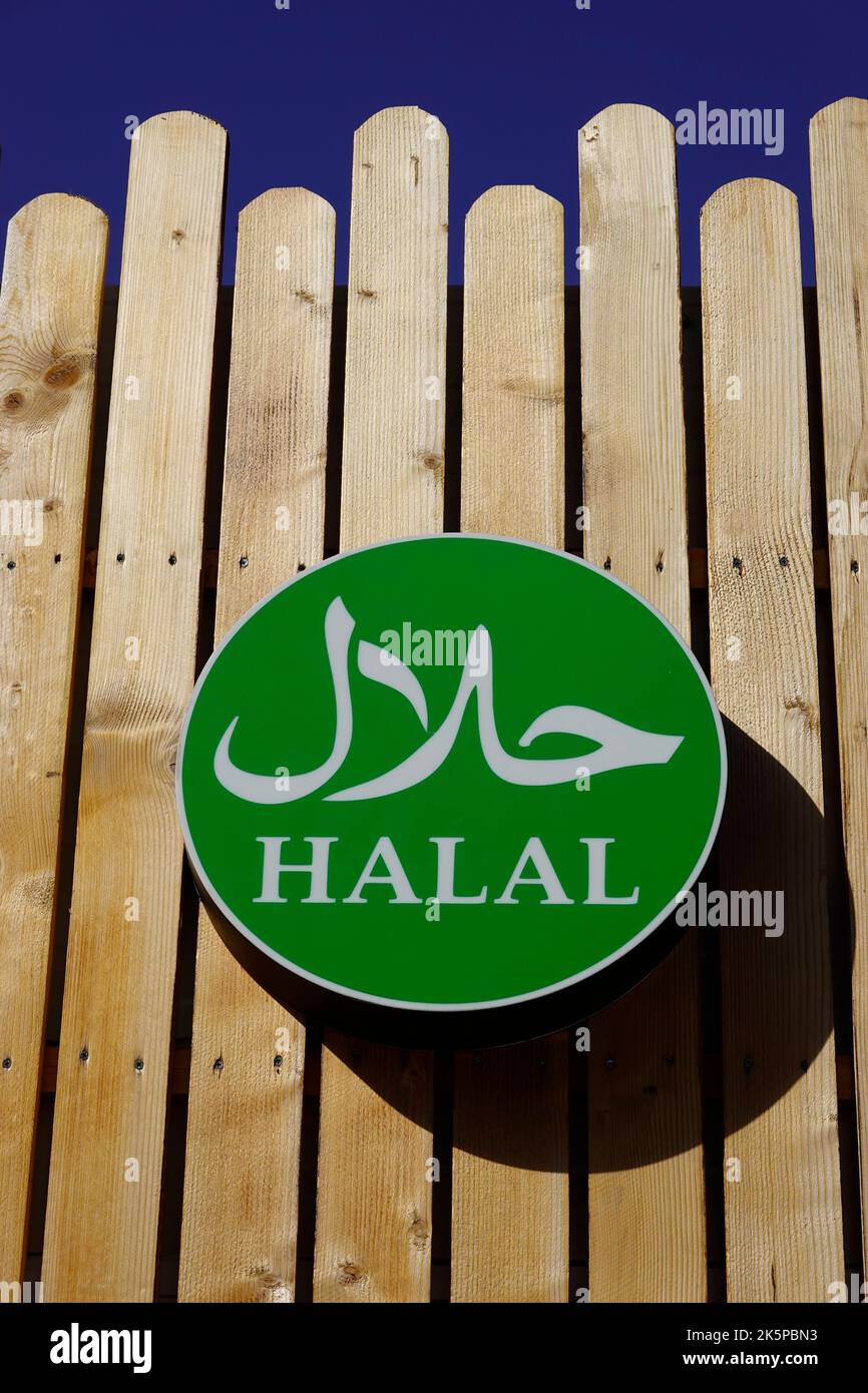 Halal-Schild, Restaurant, Saranda, Republik Albanien Stockfoto