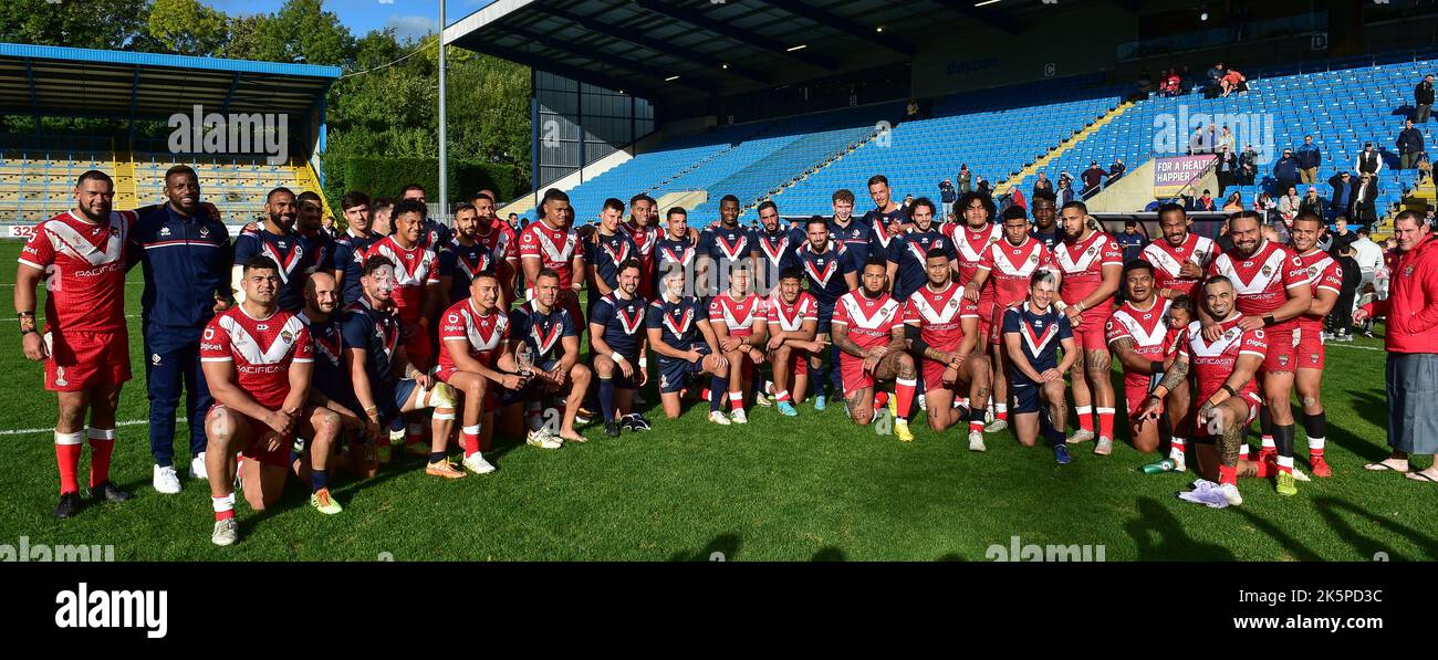 Halifax, England -8.. Oktober 2022 - Tonga und Frankreich Teams, Rugby League Pre World Cup International Friendly, Tonga gegen Frankreich im MBI Shay Stadium, Halifax, Großbritannien Stockfoto