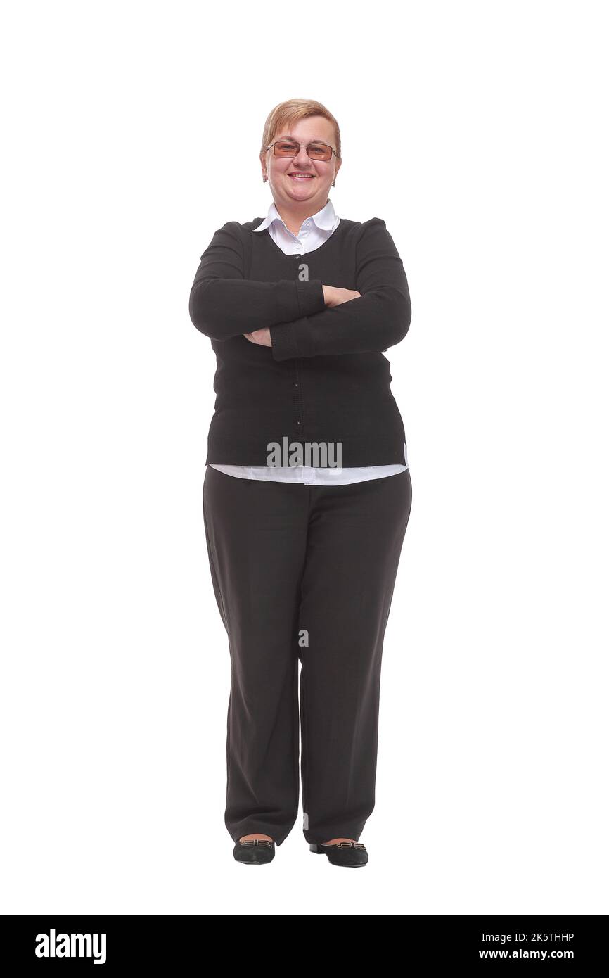 Vorderansicht einer glücklichen, selbstbewussten alten älteren Frau, die lächelte und ihre AMS kreuzte Stockfoto